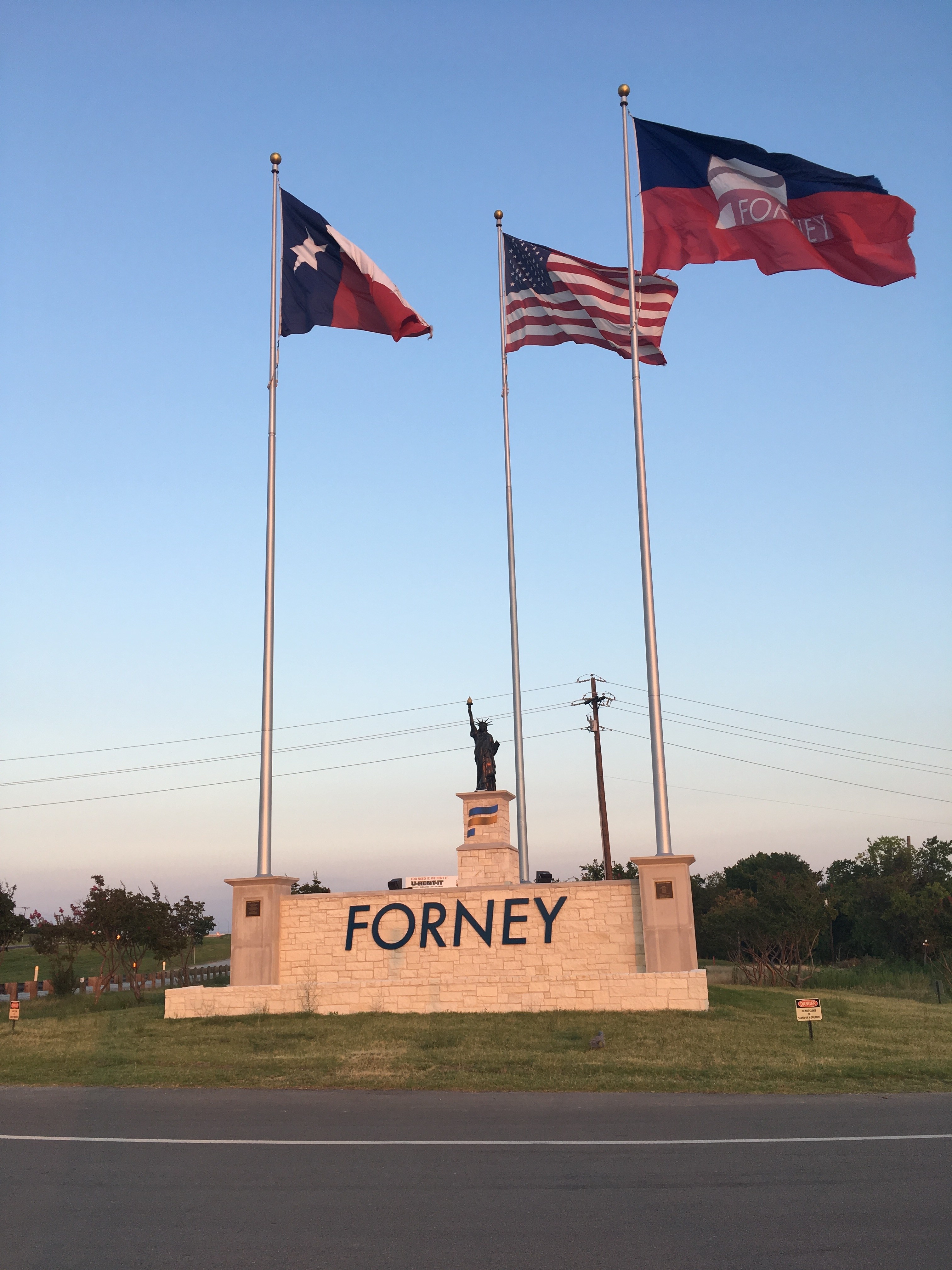 SOLD 302 S CHESTNUT IN FORNEY, TEXAS